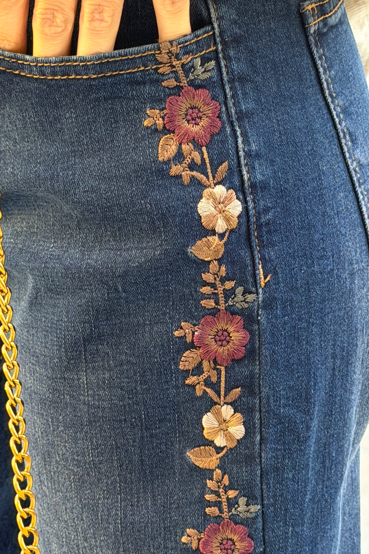 Indigo Embroidered Daisy Chain Straight-Leg Jeans