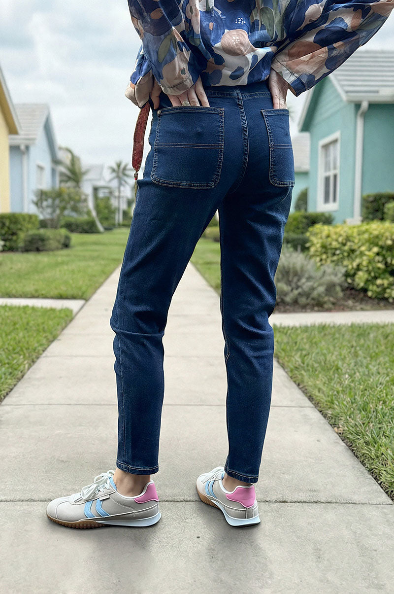 Jean fonce délavé taille haute coupe skinny ceinture brillante dorée