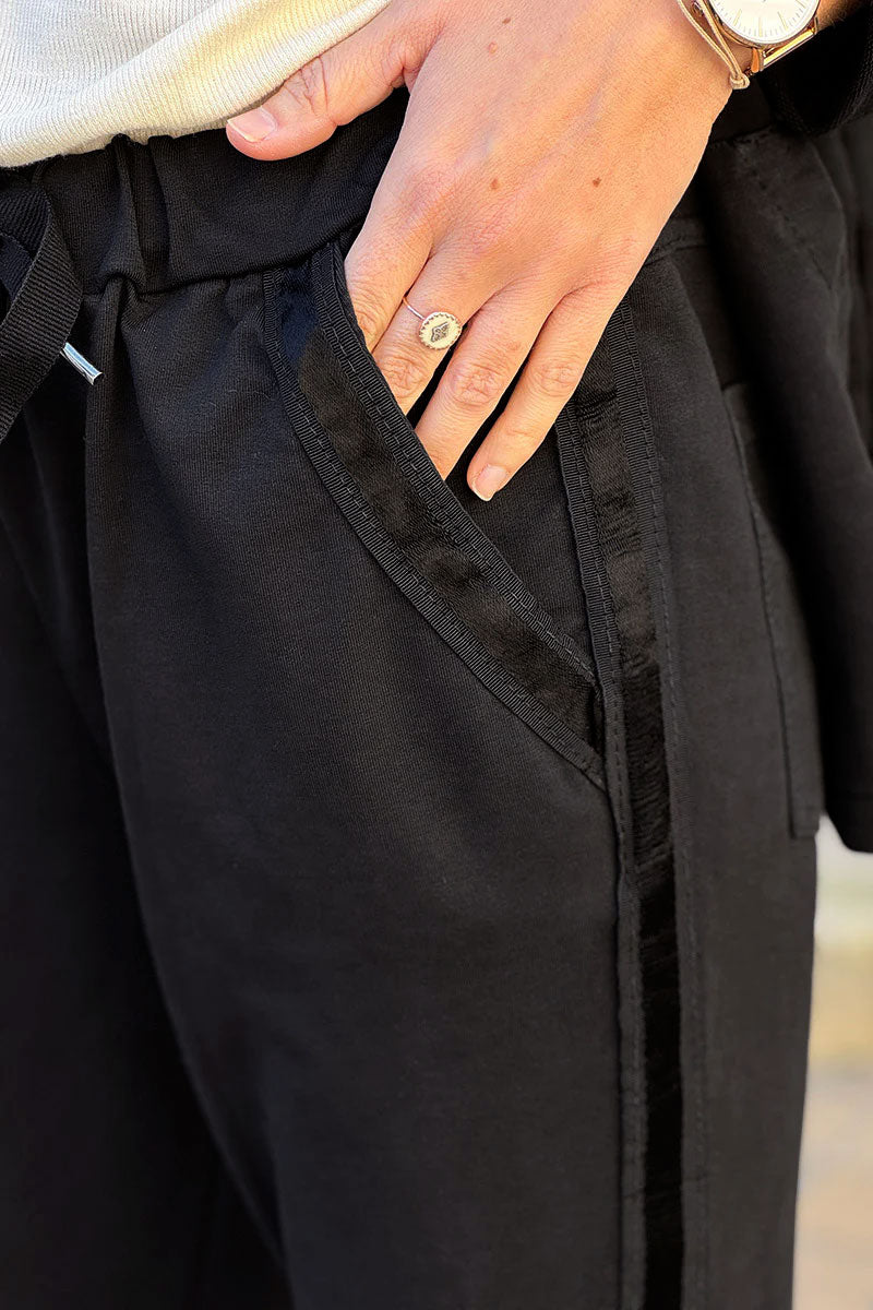 Jogging noir confort taille élastique liseré ruban satiné