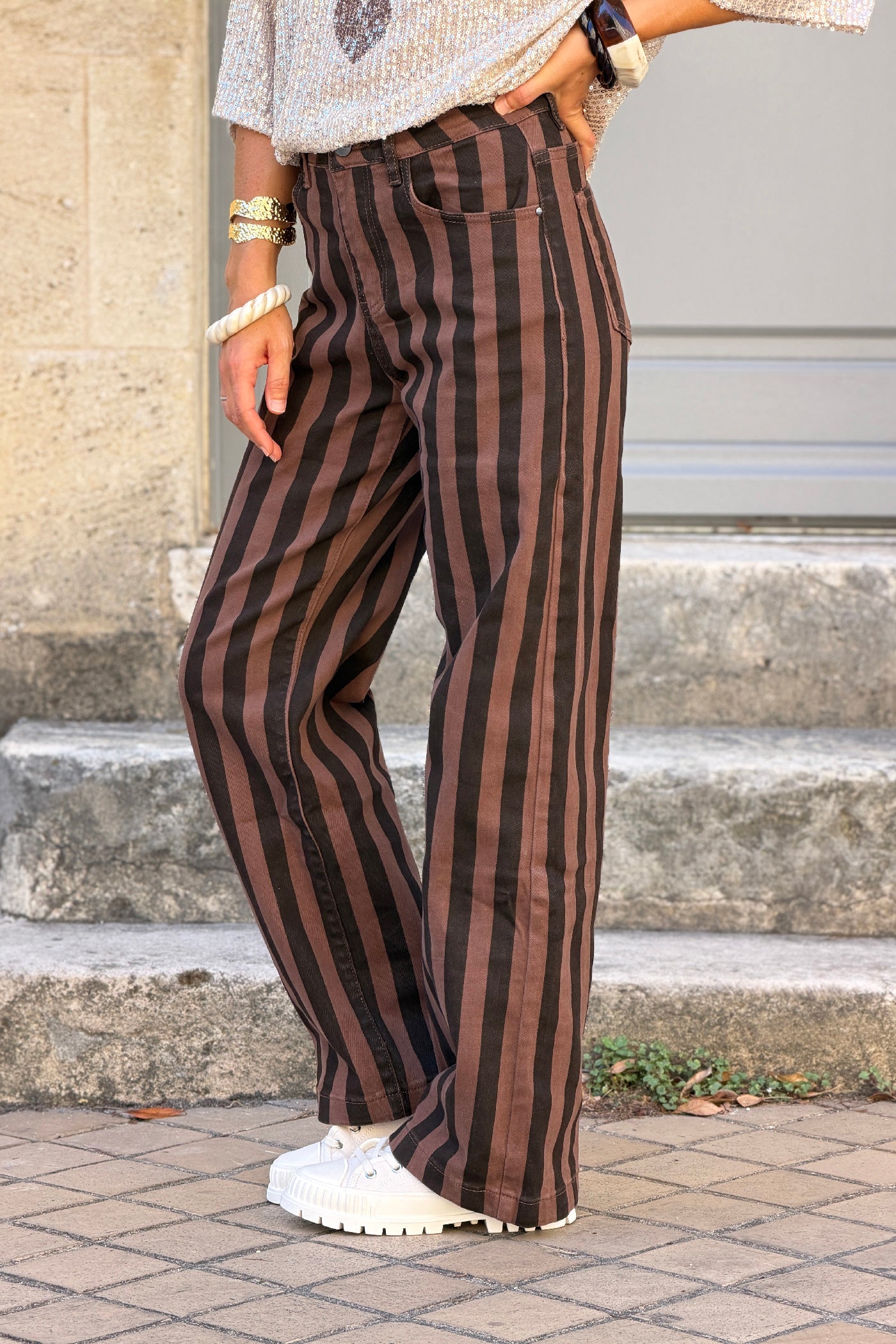 Pantalon jean rayures verticales chocolat et marron wide leg