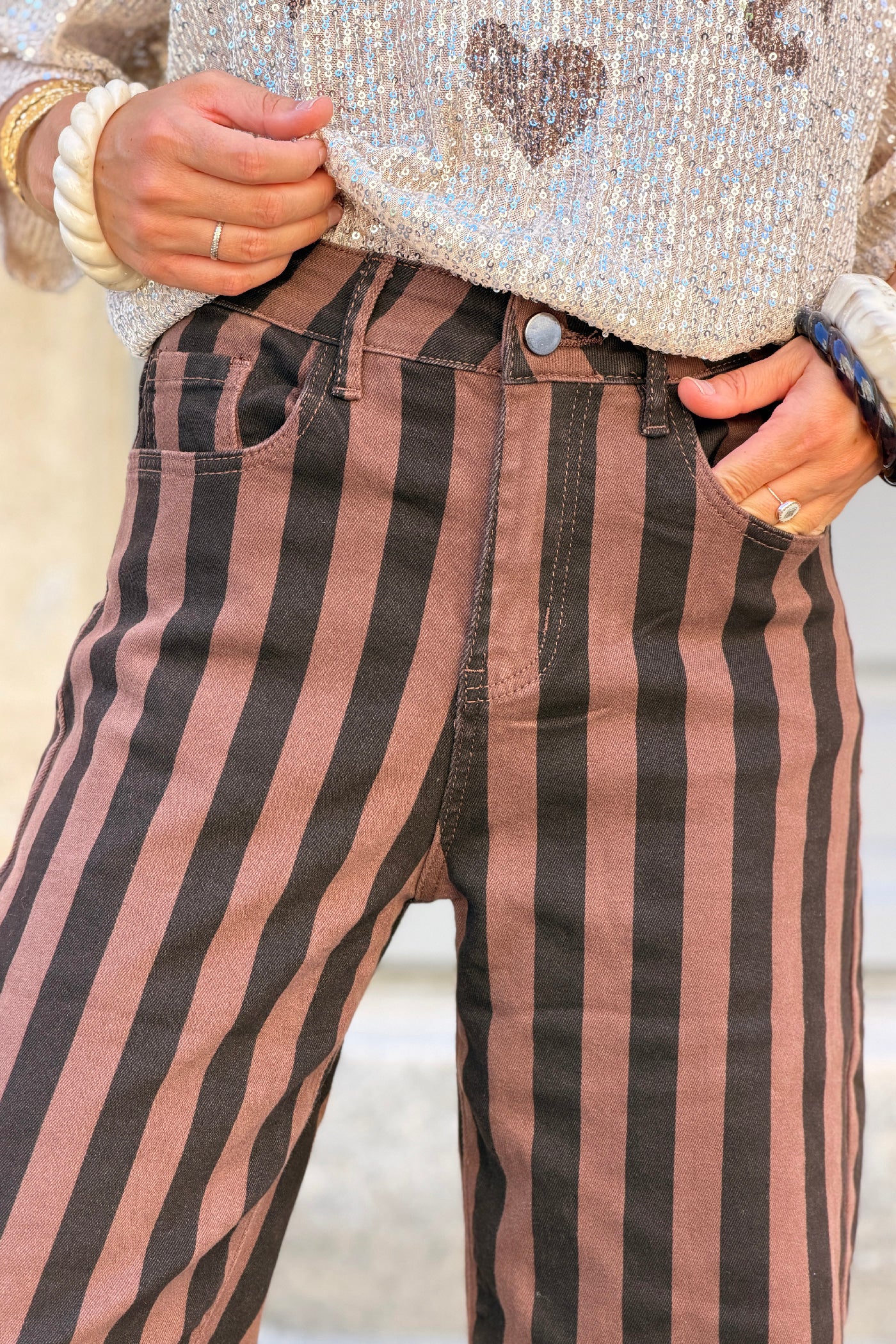 Pantalon jean rayures verticales chocolat et marron wide leg