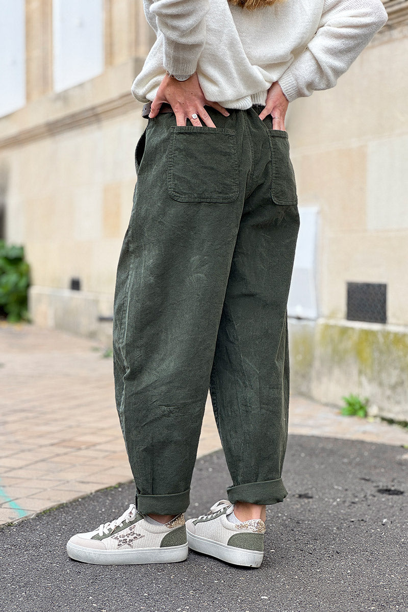 Pantalon kaki en velours côtelé coupe ballon avec ceinture broderie aztèque
