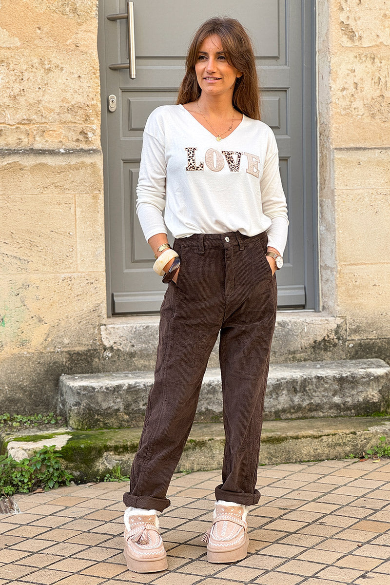 Pantalón de pana marrón, corte chino recto con pinzas