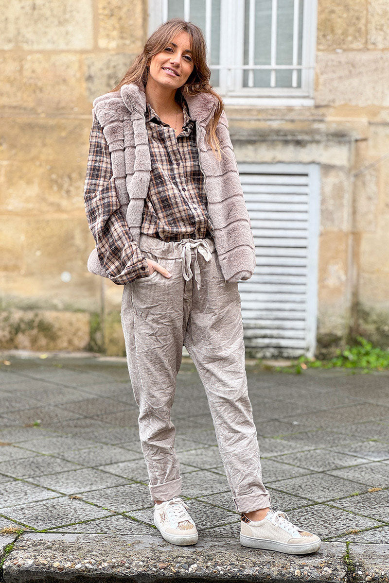 Pantalon stretch beige et confort en velours côtelé à taille élastique