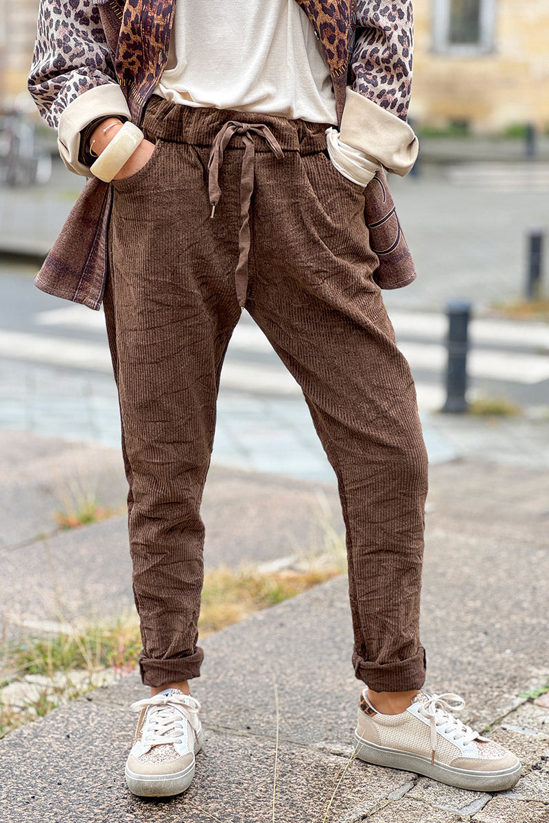 Pantalon stretch marron et confort en velours côtelé à taille élastique