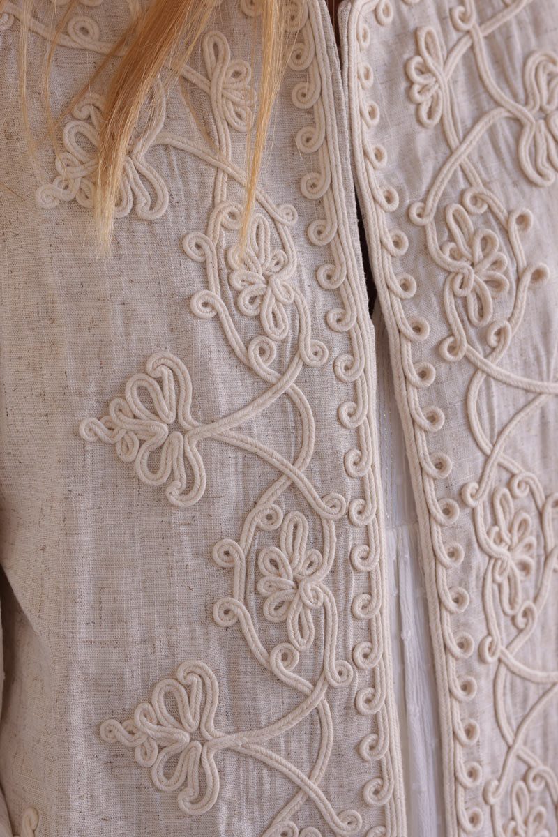 Beige gilet with floral rope embroidery linen cotton blend