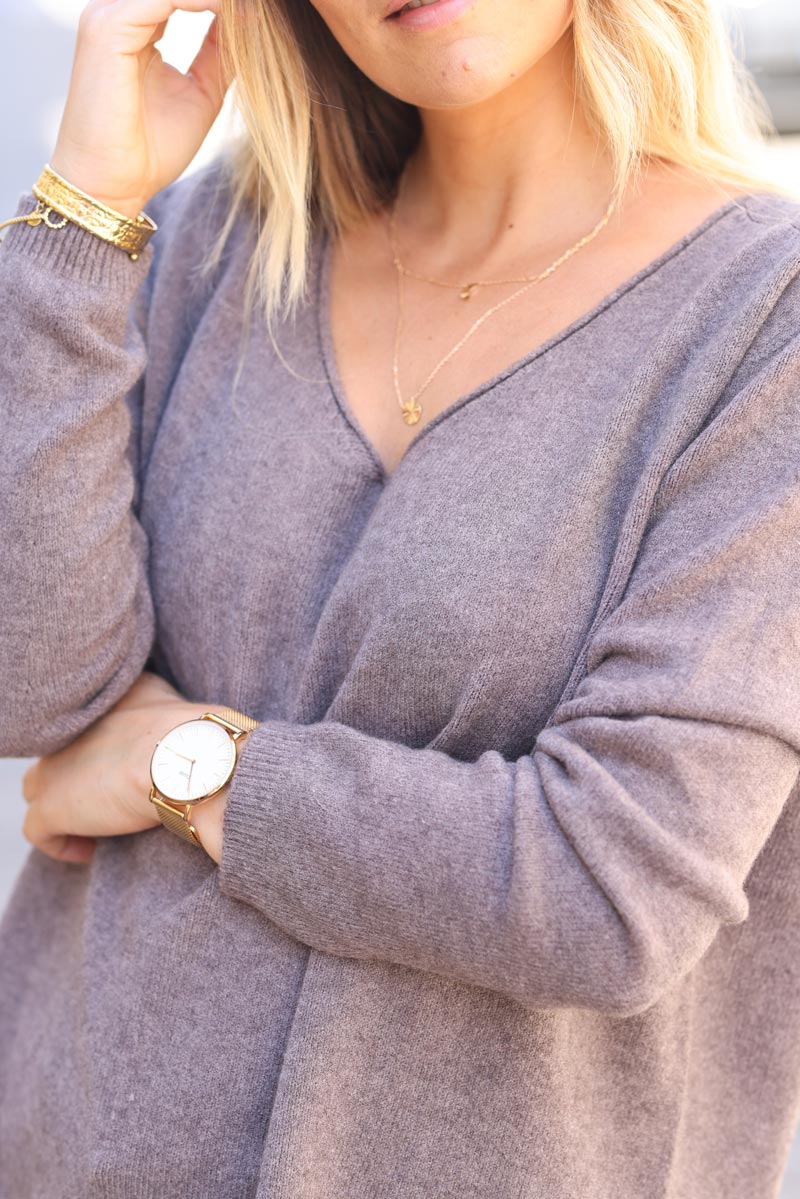 Pull basique taupe col V D001 (1)