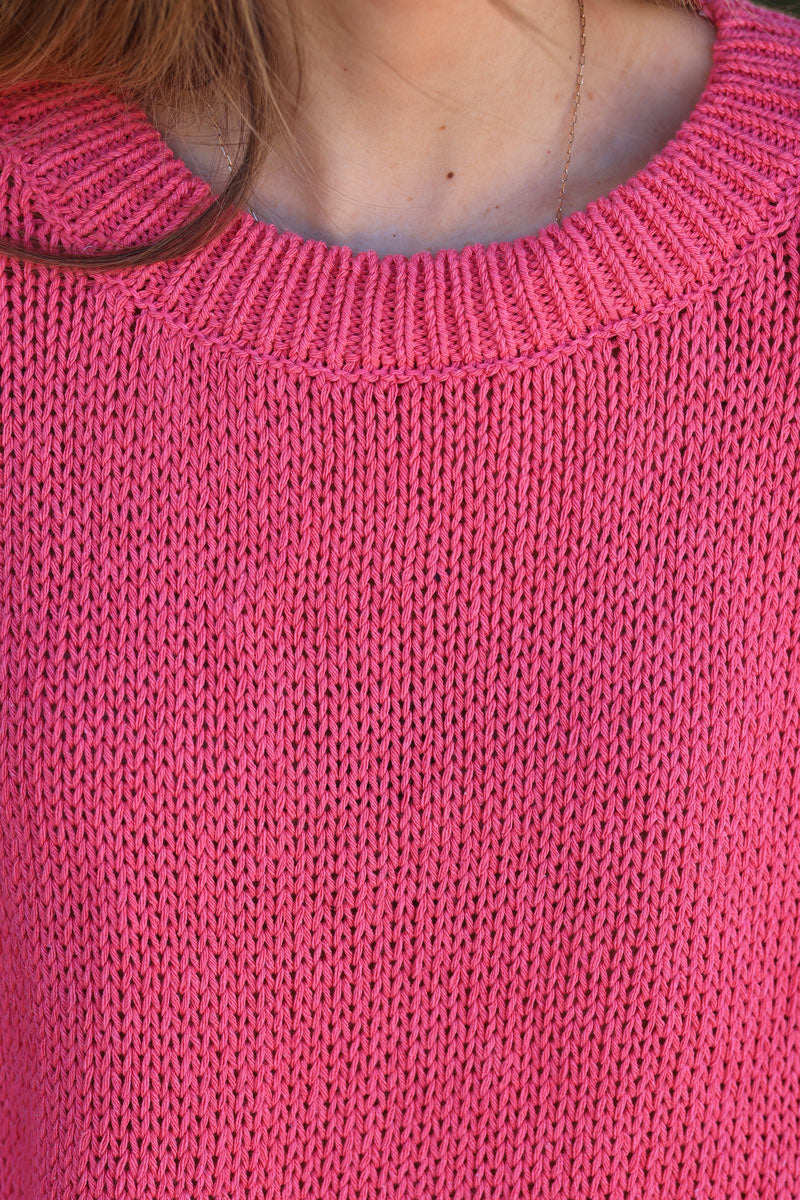 Pull en grosse maille coton fuchsia manches chauve souris et col rond
