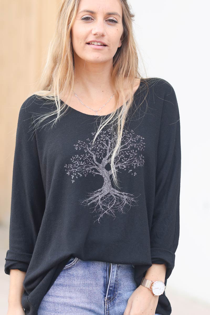 Black light weight sweater with tree of life print
