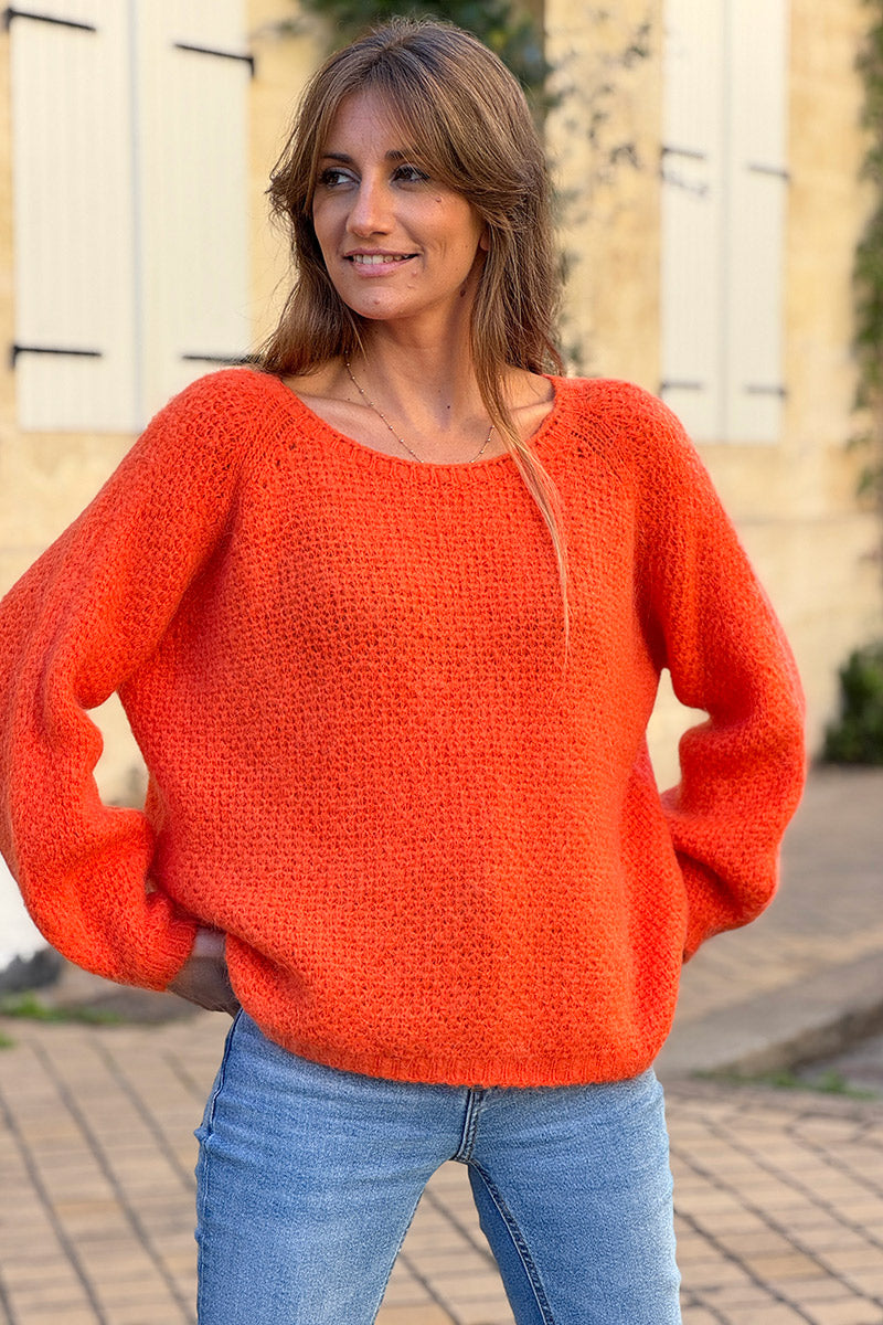 Pull orange en maille fine nid d’abeille mohair col bateau