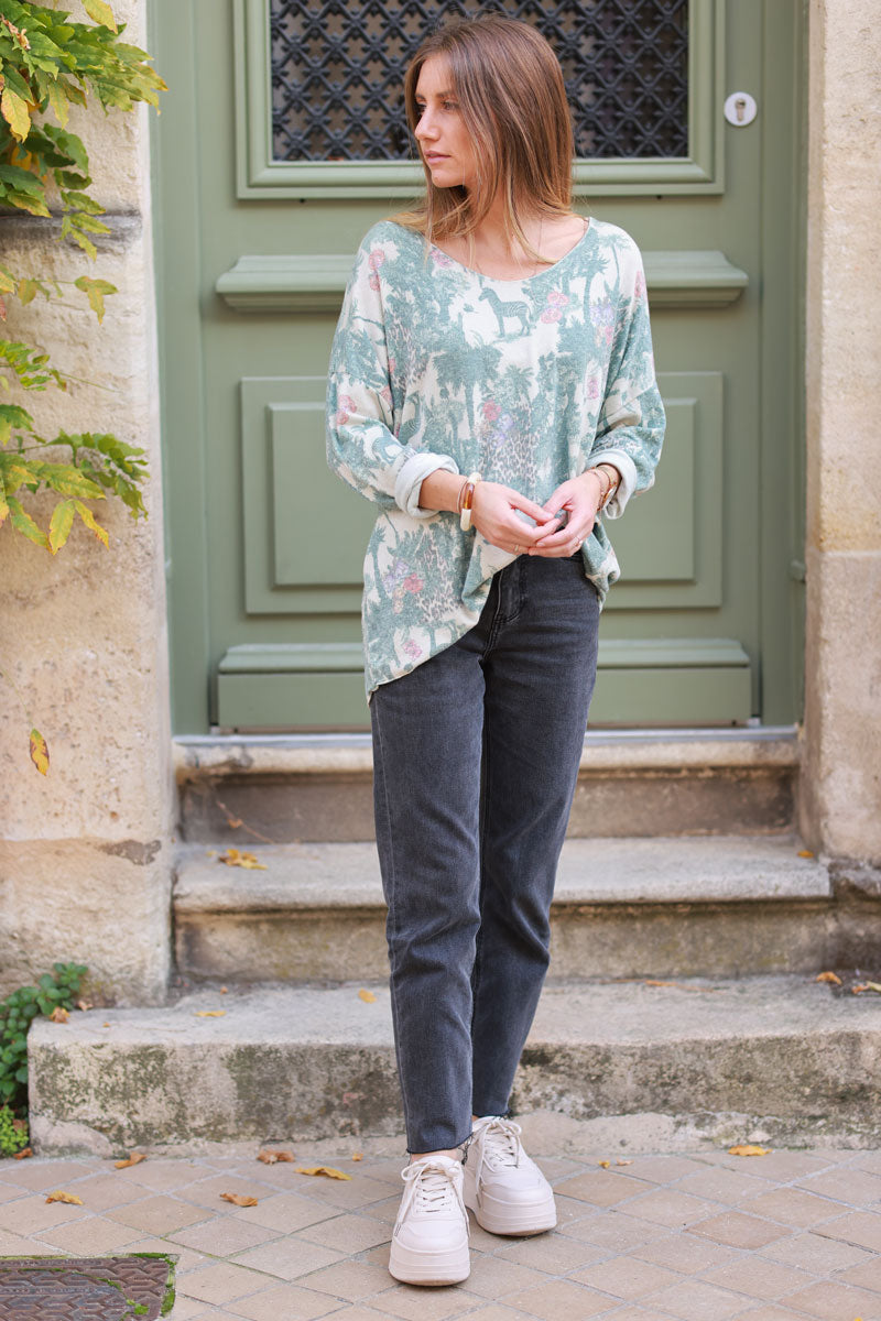 Pull tout doux col v imprimé toile de jouy jungle vert céladon