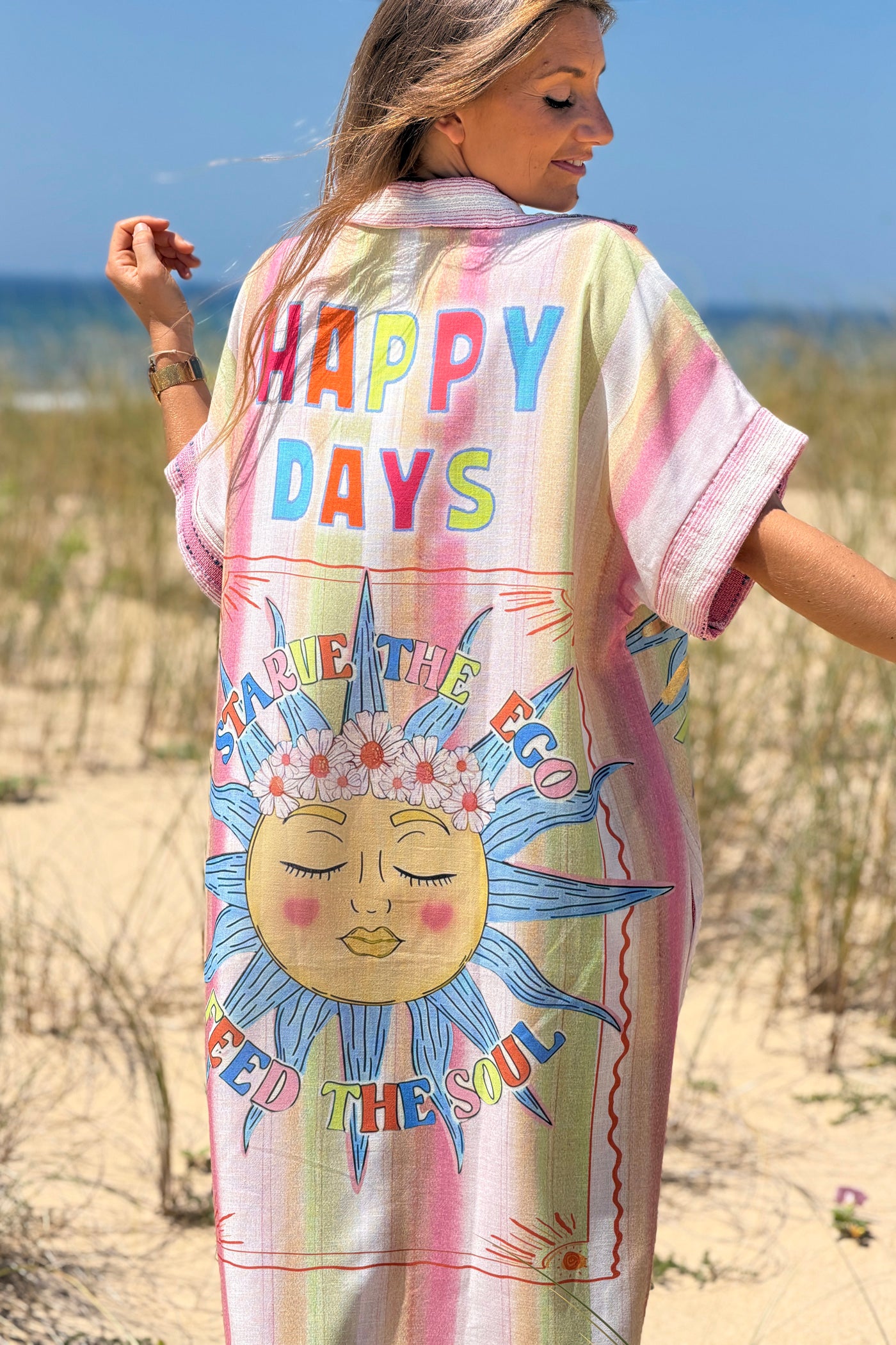 Robe chemise à boutons motif soleil Happy days coloré rayures rose texturées