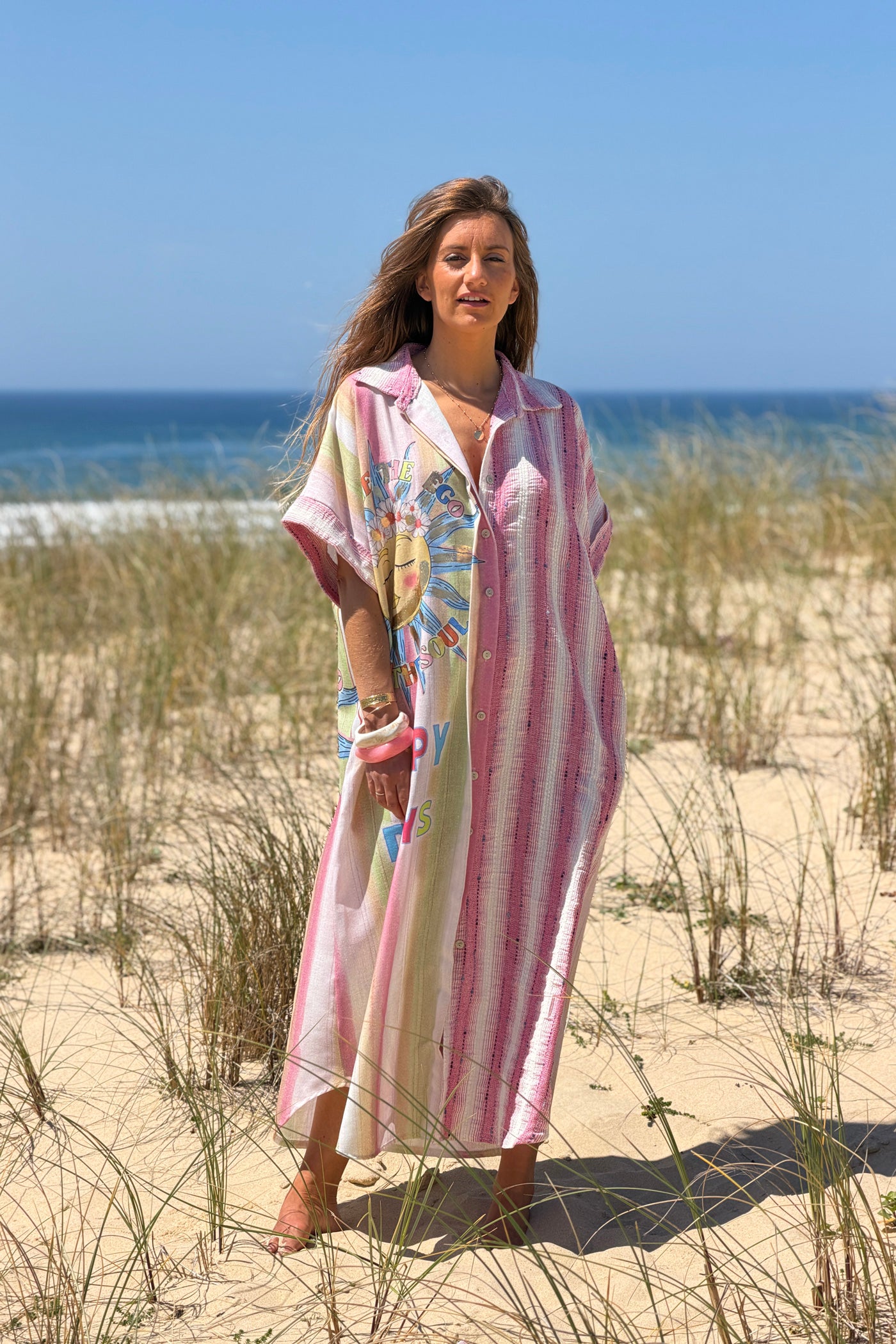 Robe chemise à boutons motif soleil Happy days coloré rayures rose texturées