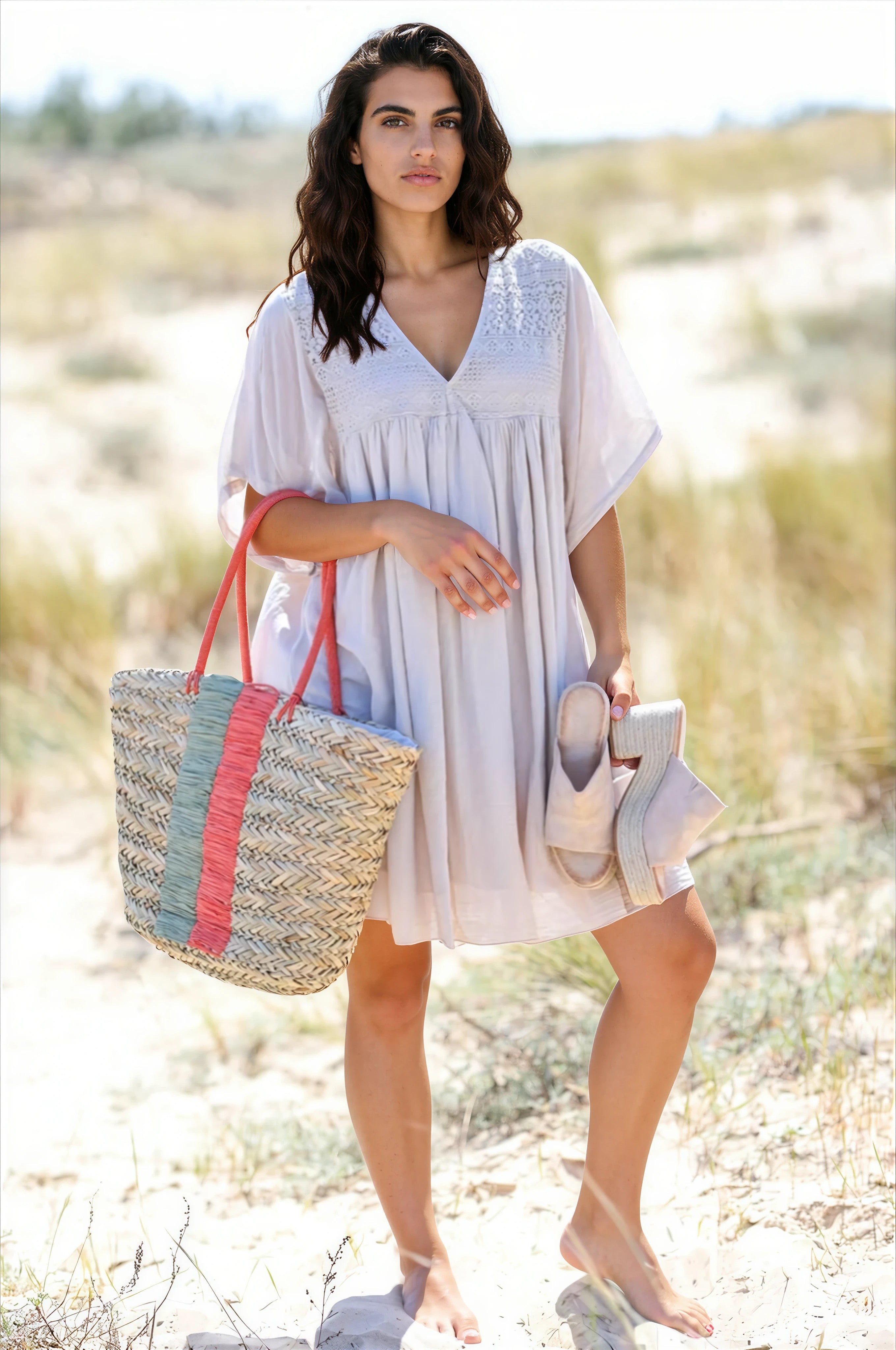 Robe beige légère voile de coton haut dentelle