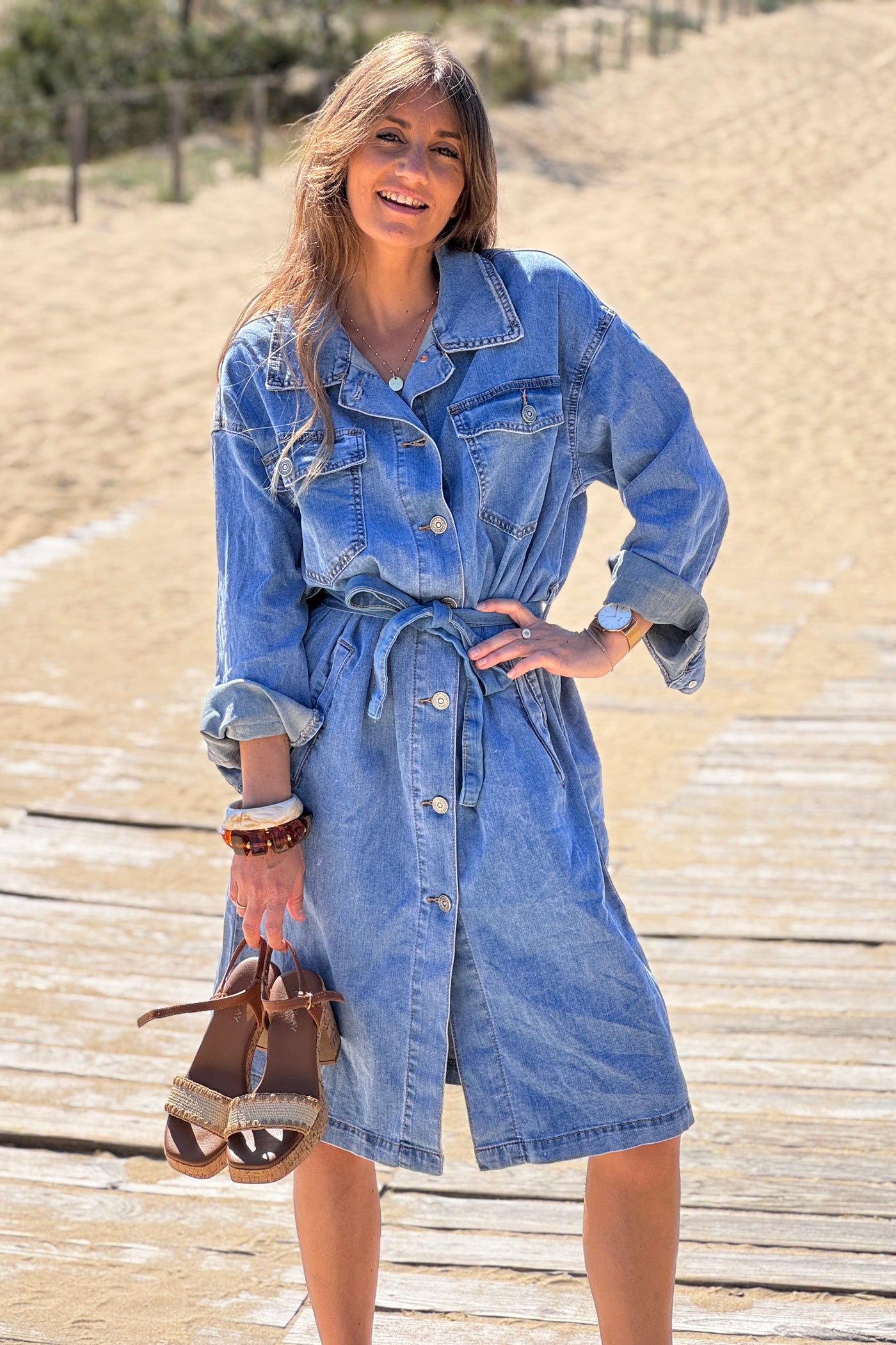 Robe en jean stretch avec poches ceinture et boutons