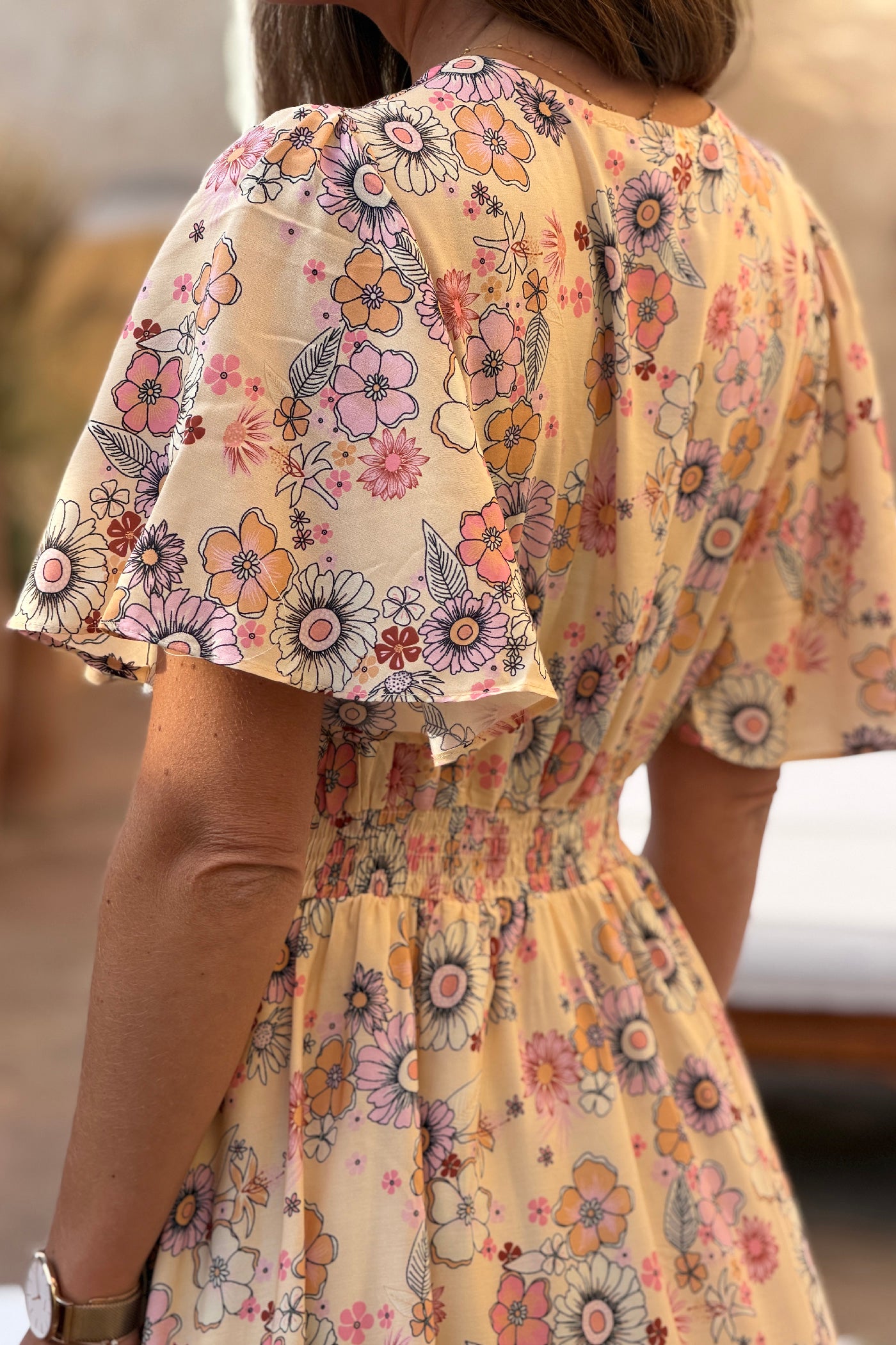 Robe fluide doublée beige imprime fleurs rose