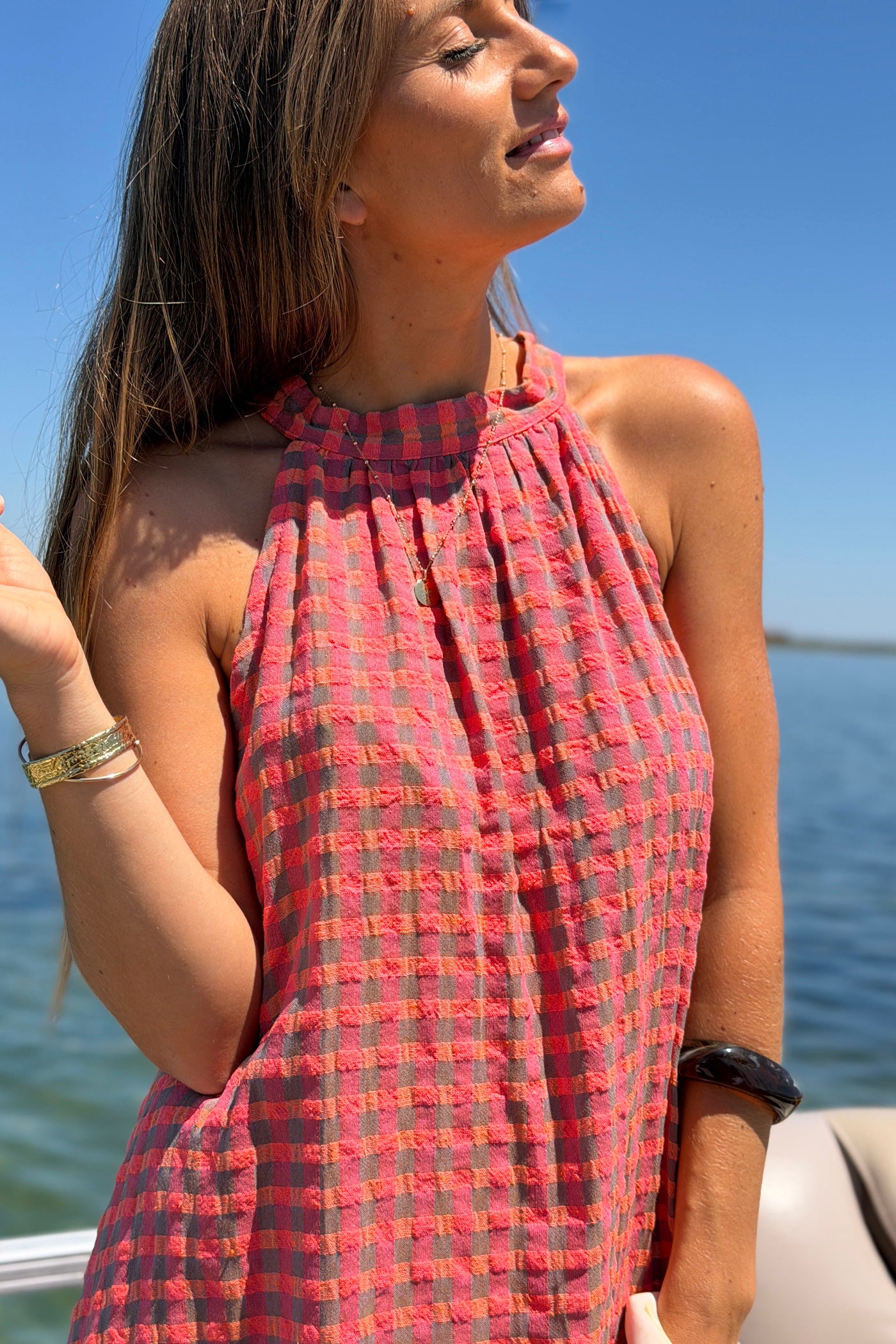 Robe longue à carreaux corail effet texturé col montant