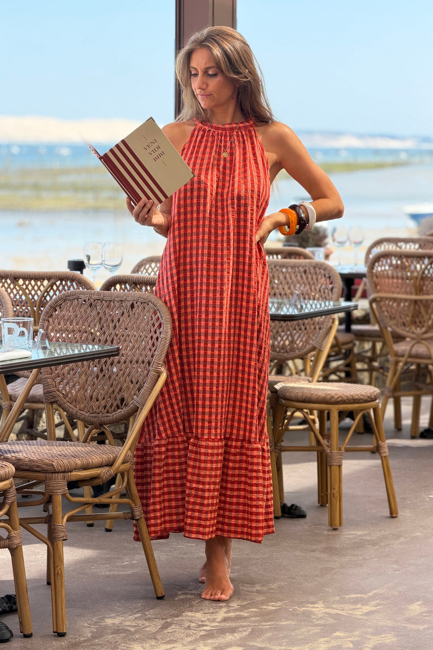 Robe longue à carreaux orange terracotta effet texture col montant