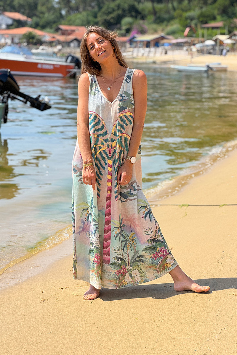 Vestido largo brillante sin mangas con estampado de palmeras, camuflaje y leopardo.