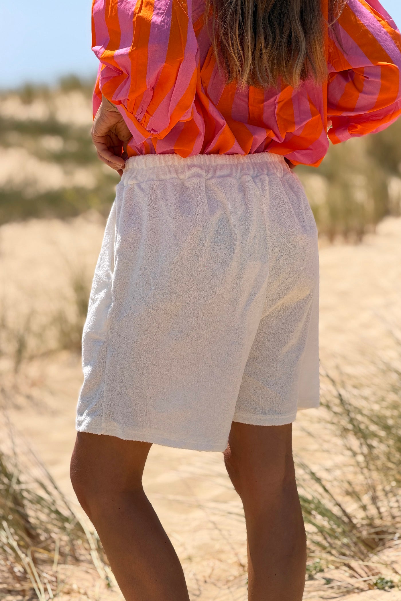 Short en éponge blanc fluide taille élastique