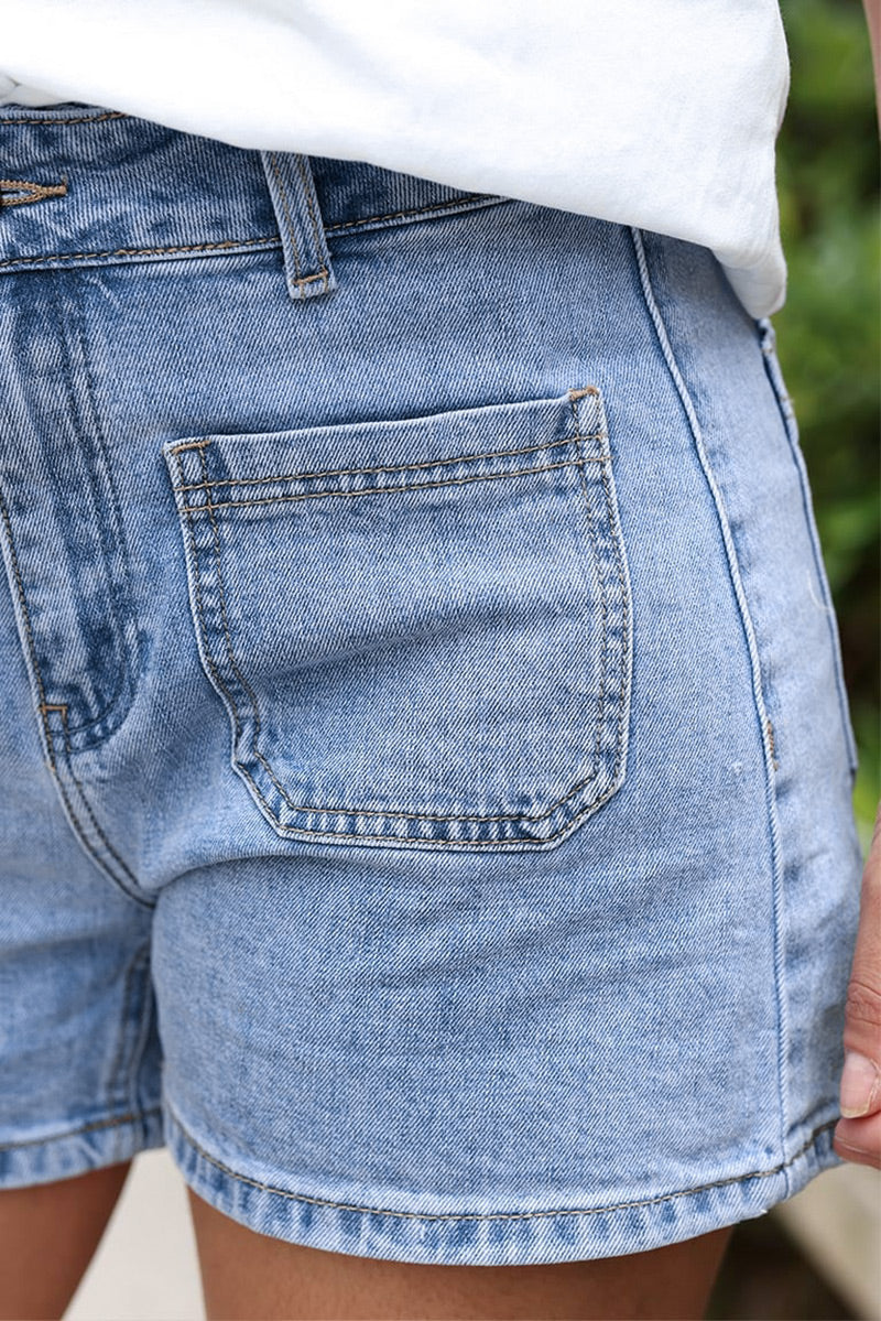 Short en jean delavé poches plaquées
