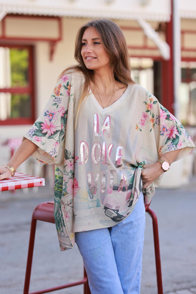 Top large beige brillant imprimé La Dolce Vita et fleurs