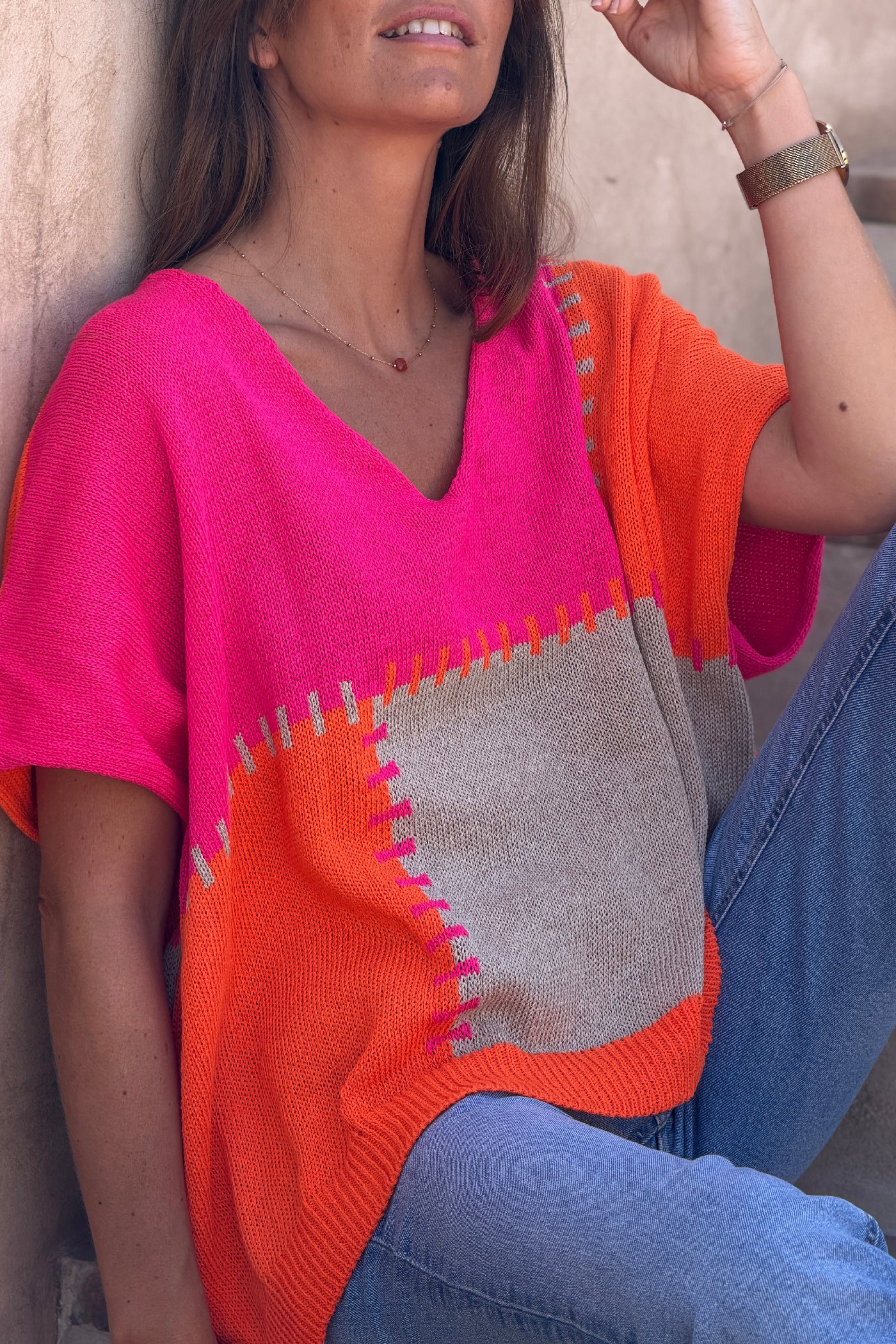 Top pull maille coton large motif patchwork orange et fuchsia