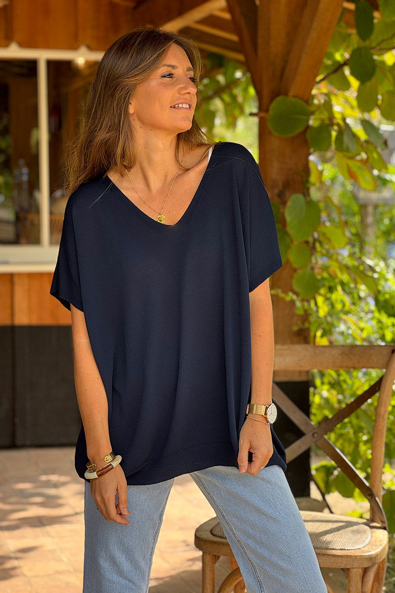 Top azul marino de malla pequeña, elástico y ancho, con mangas cortas