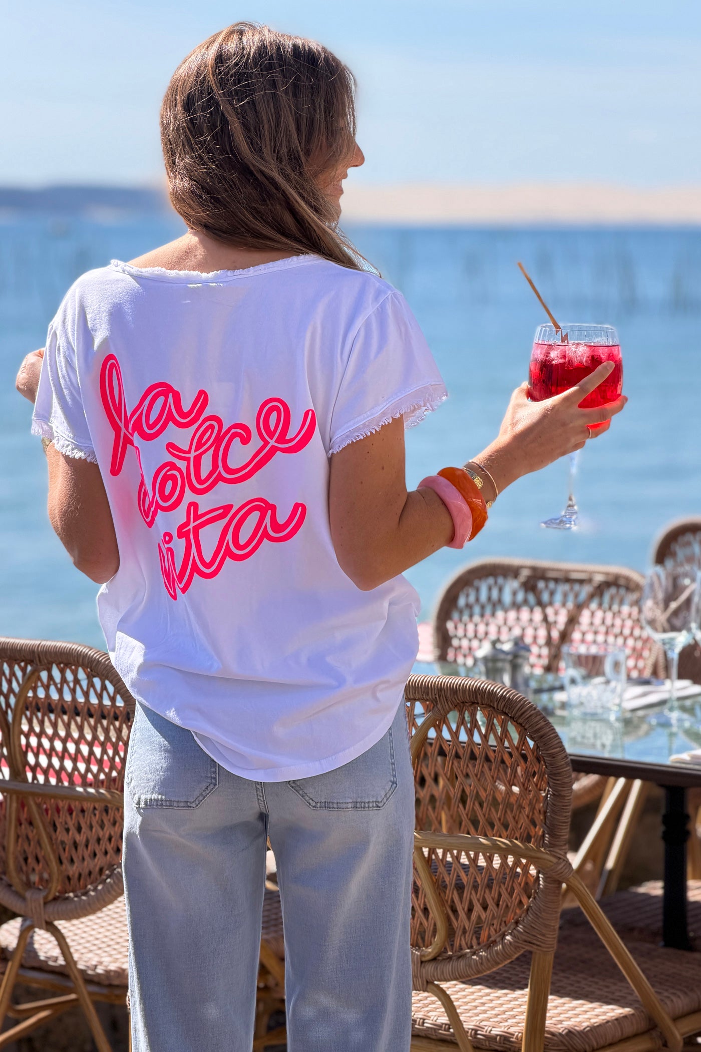 Tshirt blanc Dolce Vita rose fluo finitions franges