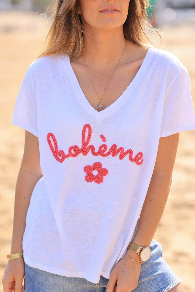 Tshirt blanc en coton col v Bohème et fleurs bouclettes corail