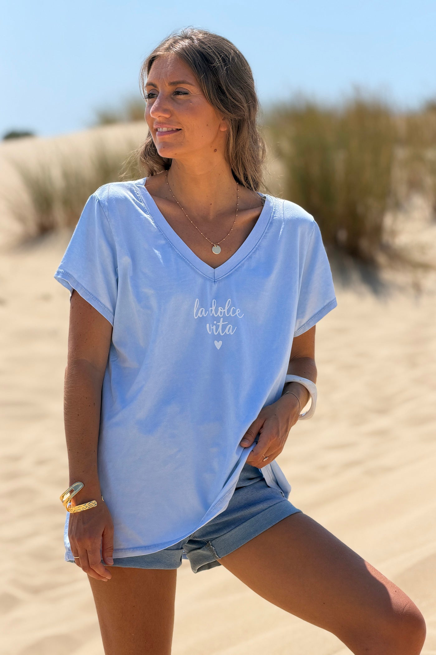Tshirt bleu ciel en coton Dolce Vita col v