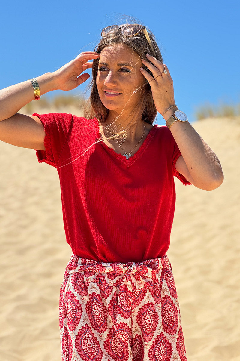 Tshirt coton stretch rouge finitions petites franges
