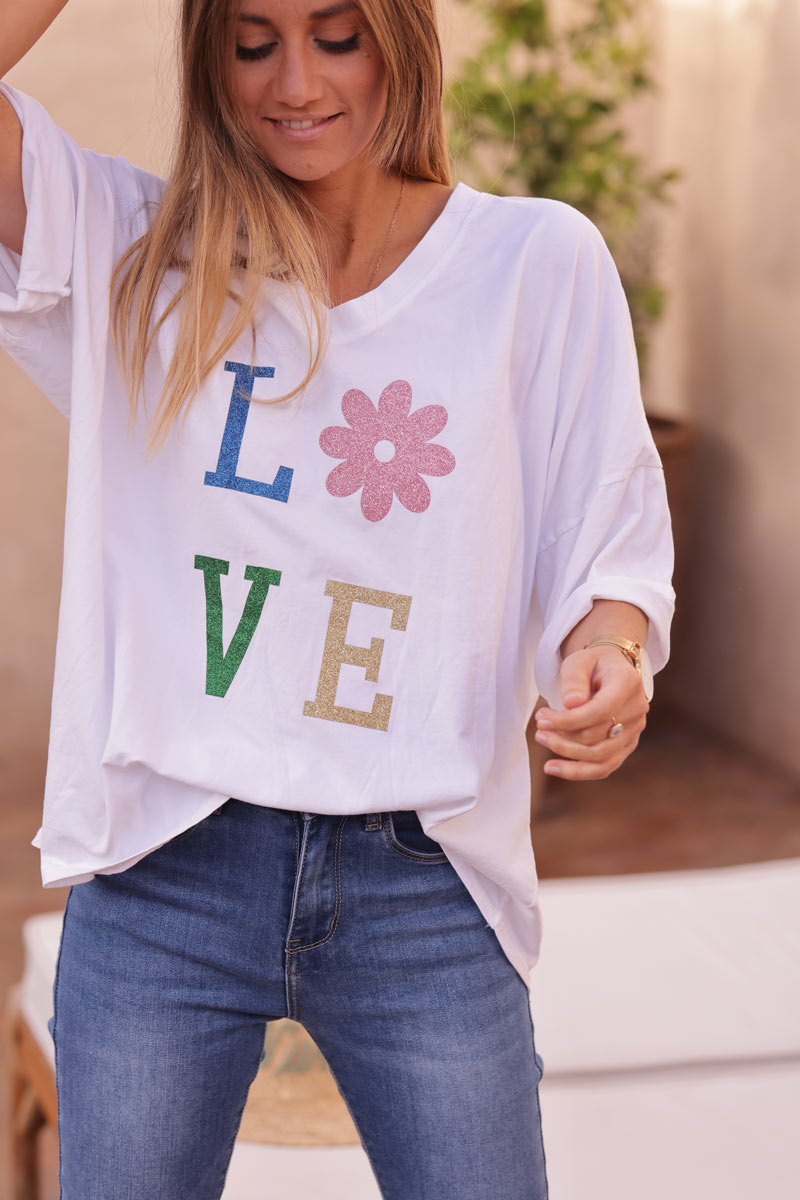 Camiseta grande de algodón blanca con mangas holgadas LOVE flores brillantes