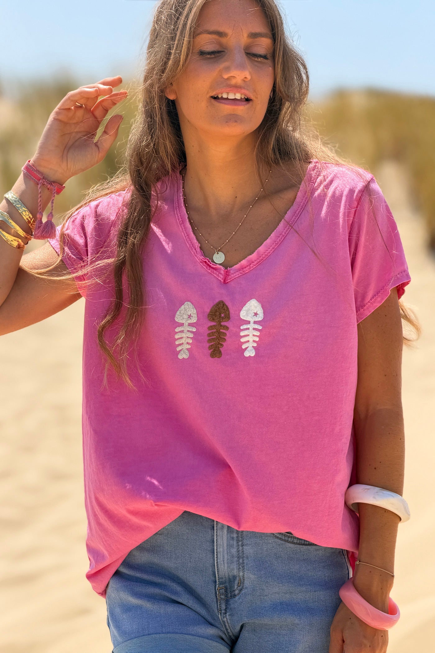 Tshirt fuchsia délavé coton col v franges trio poissons bouclettes